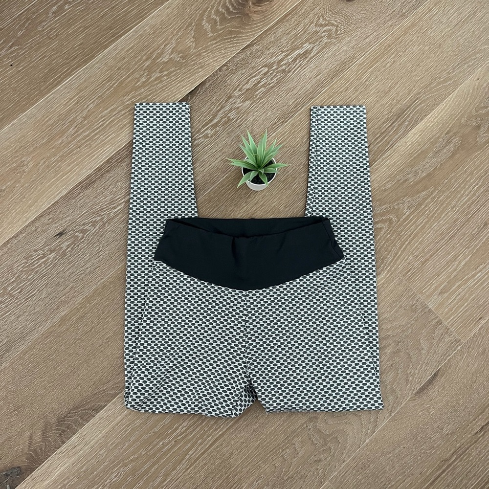 Viral Tiktok Leggings - Picture 6 of 8